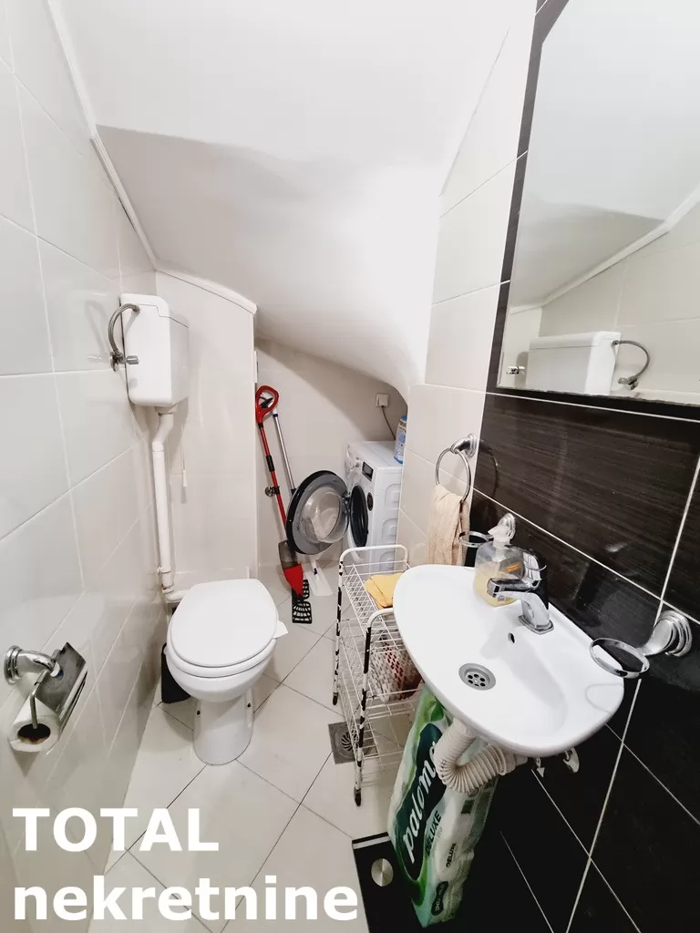 Stan,NOVI SAD,SOCIJALNO,kv: 80.00, € 236900, ID: 1100248 7