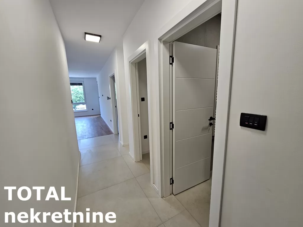 Stan,NOVI SAD,TELEP,kv: 52.00, € 140400, ID: 1100807 8