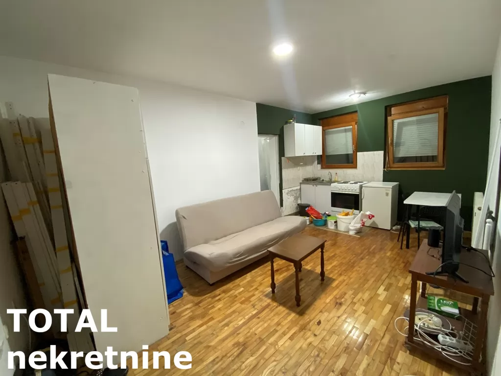 Stan,NOVI SAD,ZELEZNICKA STANICA,kv: 22.00, € 65920, ID: 1101327 1