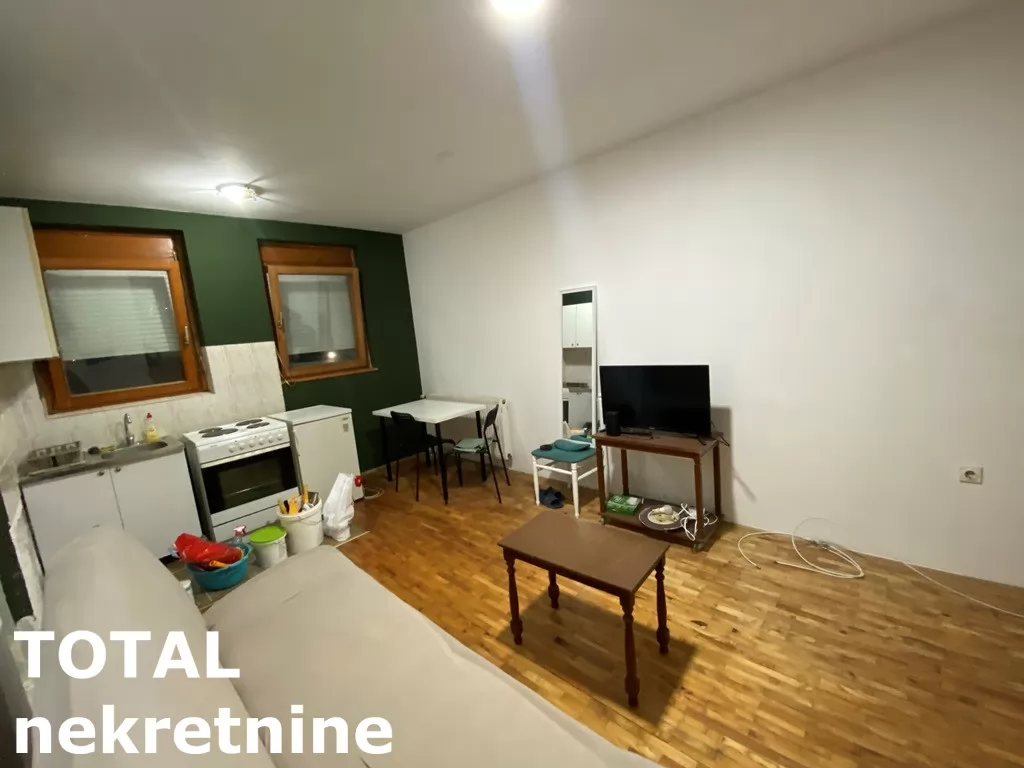 Stan,NOVI SAD,ZELEZNICKA STANICA,kv: 22.00, € 65920, ID: 1101327 3