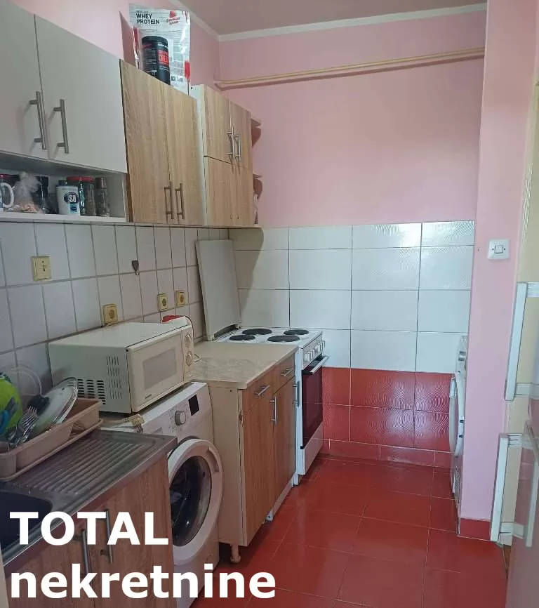 Stan,NOVI SAD,ZELEZNICKA STANICA,kv: 28.00, € 68000, ID: 1101015 3