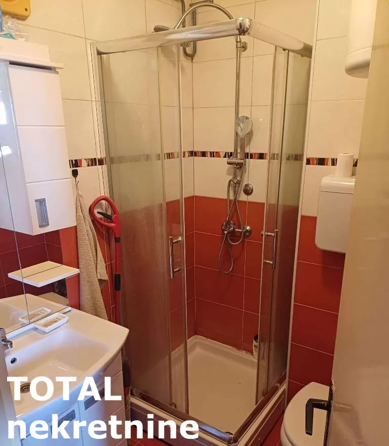 Stan,NOVI SAD,ZELEZNICKA STANICA,kv: 28.00, € 68000, ID: 1101015 6