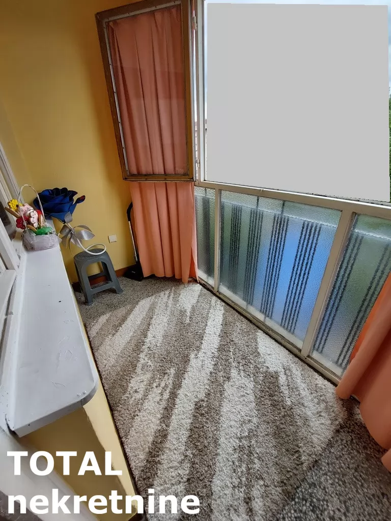 Stan,NOVI SAD,ZELEZNICKA STANICA,kv: 56.00, € 130000, ID: 1101008 12