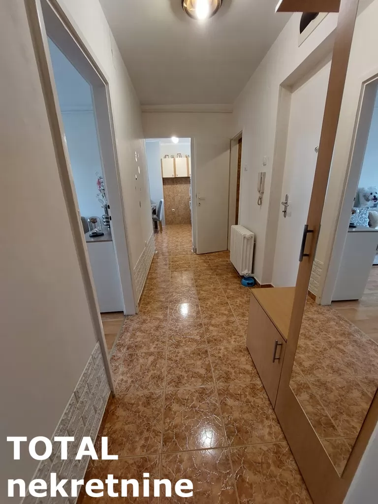 Stan,NOVI SAD,ZELEZNICKA STANICA,kv: 56.00, € 130000, ID: 1101008 14