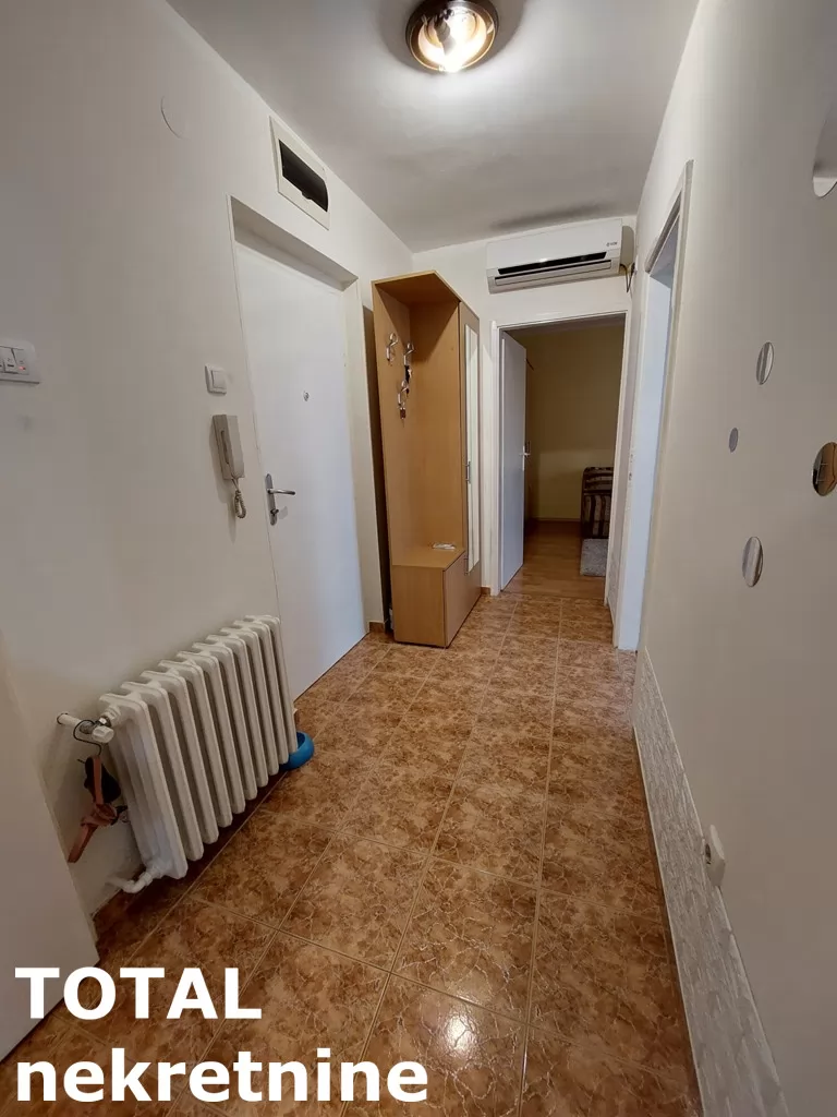 Stan,NOVI SAD,ZELEZNICKA STANICA,kv: 56.00, € 130000, ID: 1101008 15