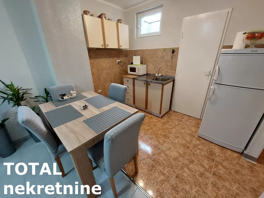 Stan,NOVI SAD,ZELEZNICKA STANICA,kv: 56.00, € 130000, ID: 1101008 21