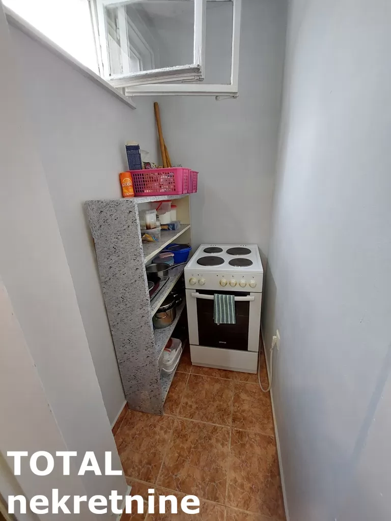 Stan,NOVI SAD,ZELEZNICKA STANICA,kv: 56.00, € 130000, ID: 1101008 23