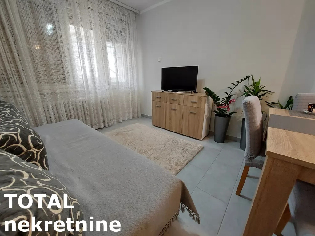 Stan,NOVI SAD,ZELEZNICKA STANICA,kv: 56.00, € 130000, ID: 1101008 24