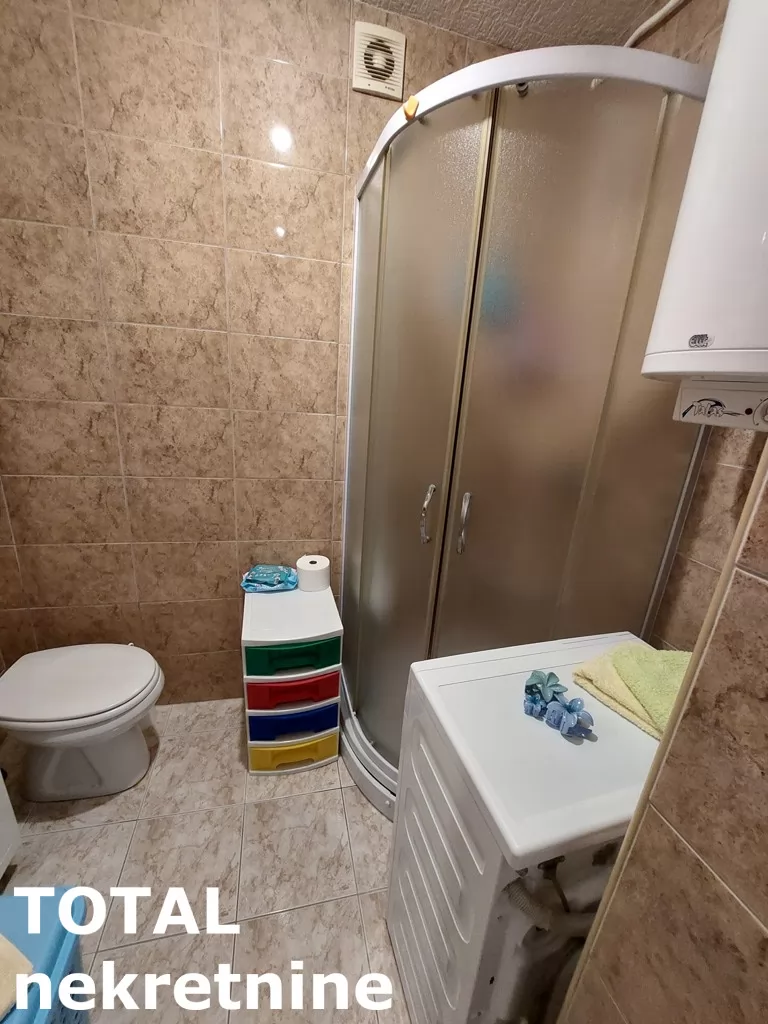 Stan,NOVI SAD,ZELEZNICKA STANICA,kv: 56.00, € 130000, ID: 1101008 27