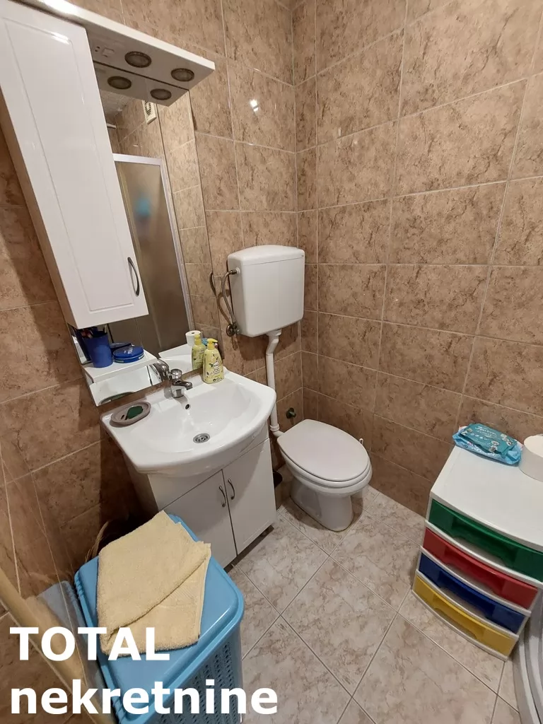 Stan,NOVI SAD,ZELEZNICKA STANICA,kv: 56.00, € 130000, ID: 1101008 28