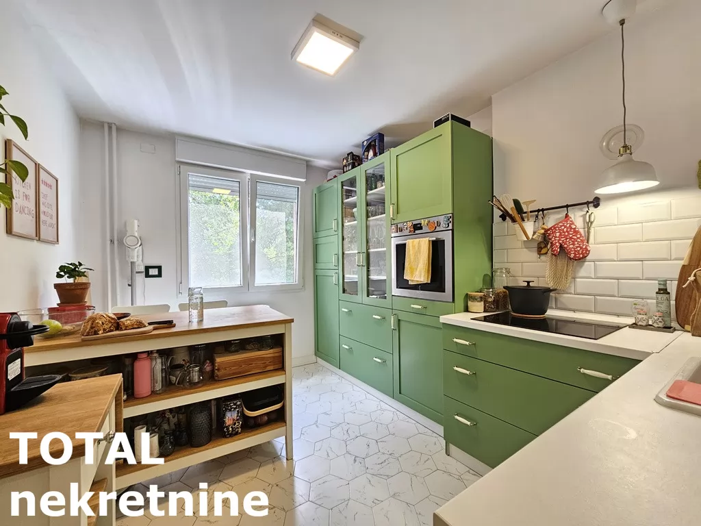 Stan,NOVI SAD,ZELEZNICKA STANICA,kv: 56.00, € 156000, ID: 1100693 11