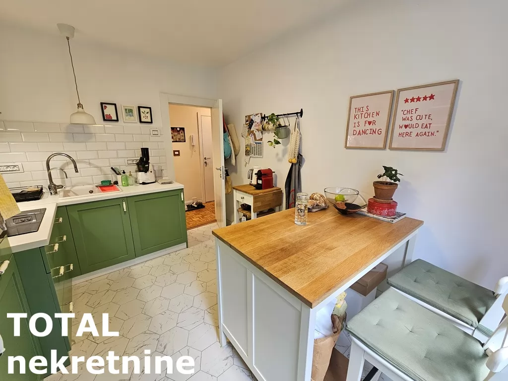 Stan,NOVI SAD,ZELEZNICKA STANICA,kv: 56.00, € 156000, ID: 1100693 7