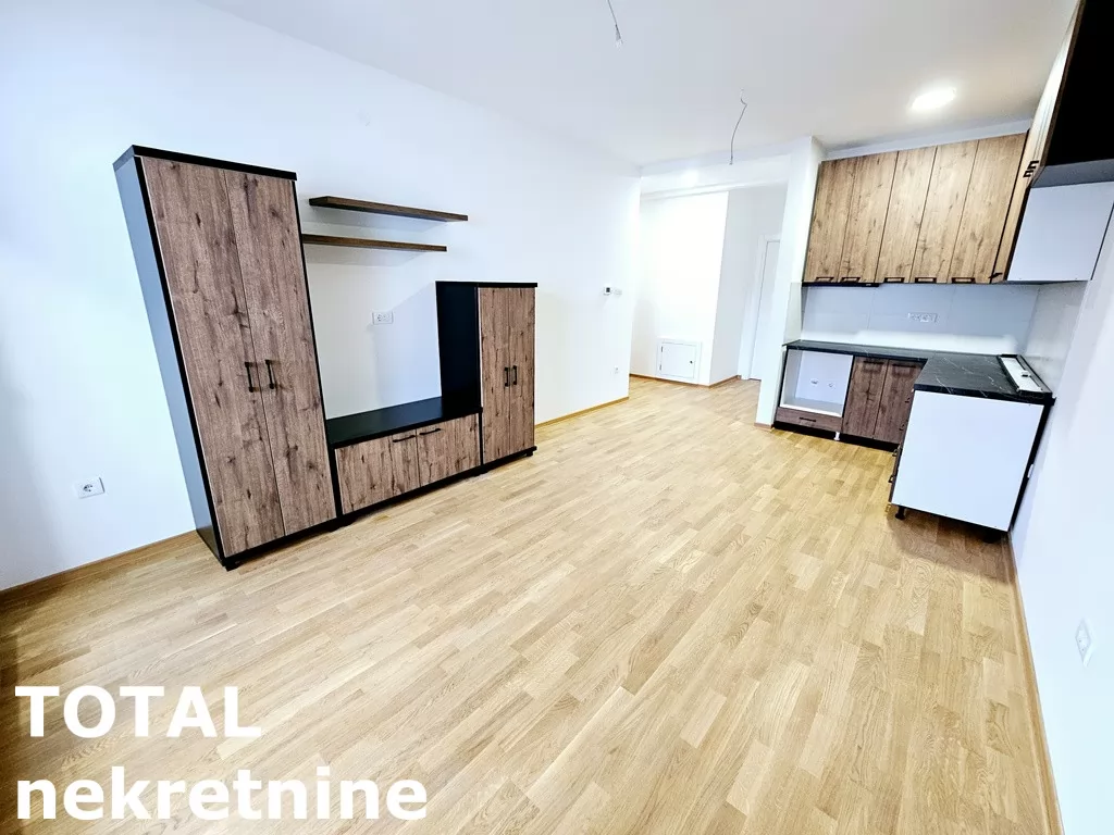 Stan,PETROVARADIN,CENTAR,kv: 43.00, € 117000, ID: 1101490 3