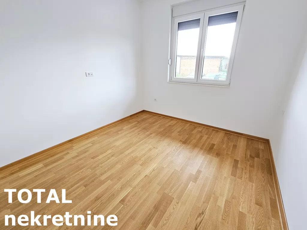 Stan,PETROVARADIN,CENTAR,kv: 43.00, € 117000, ID: 1101490 6