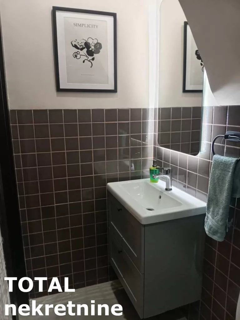 Stan,PETROVARADIN,GRADIC,kv: 30.00, € 121540, ID: 1098927 11