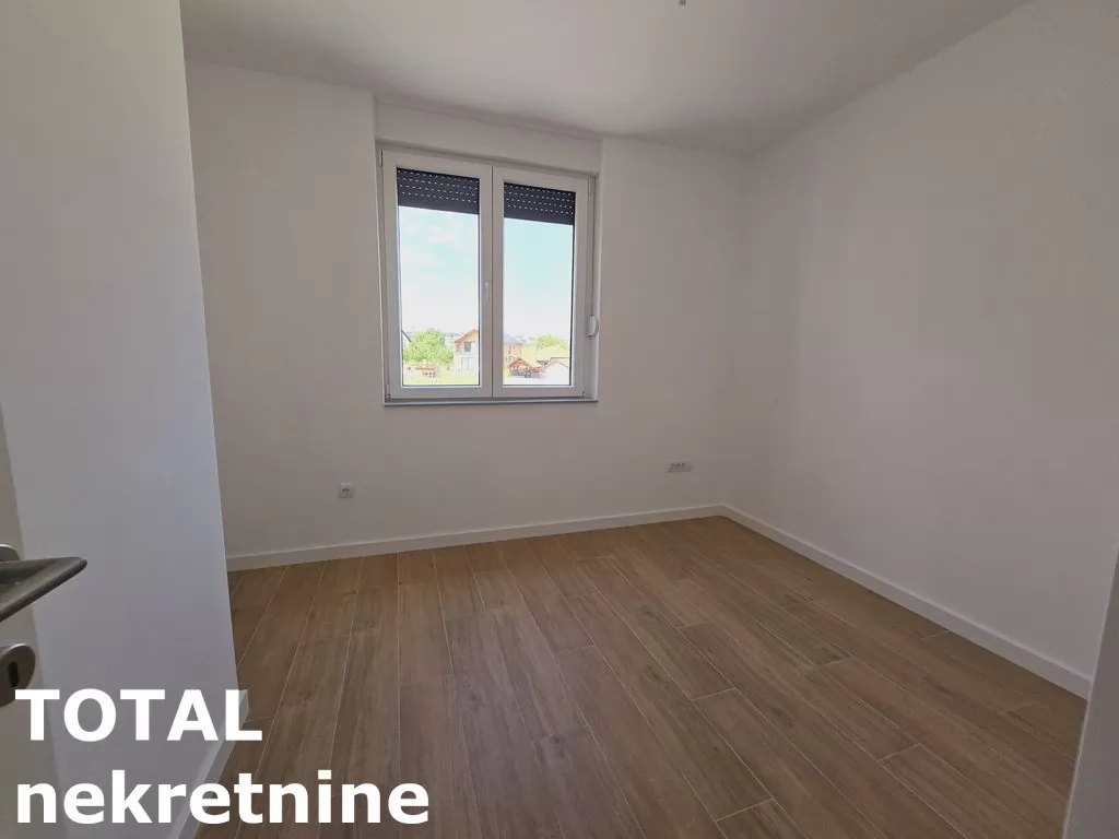 Stan,PETROVARADIN,PETROVARADIN,kv: 72.00, € 155730, ID: 1098758 5