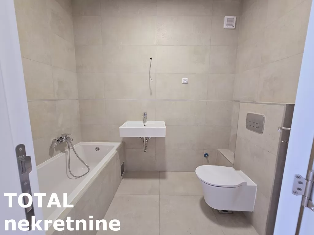 Stan,PETROVARADIN,PETROVARADIN,kv: 72.00, € 155730, ID: 1098758 6