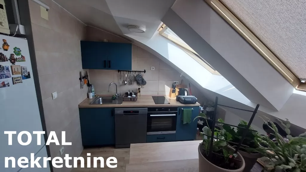 Stan,PETROVARADIN,PETROVARADIN,kv: 90.00, € 154500, ID: 1100836 8