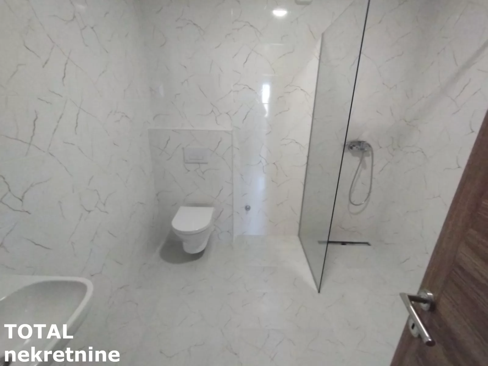 Stan,SREMSKA KAMENICA,ALIBEGOVAC,kv: 92.00, € 165000, ID: 1101537 11