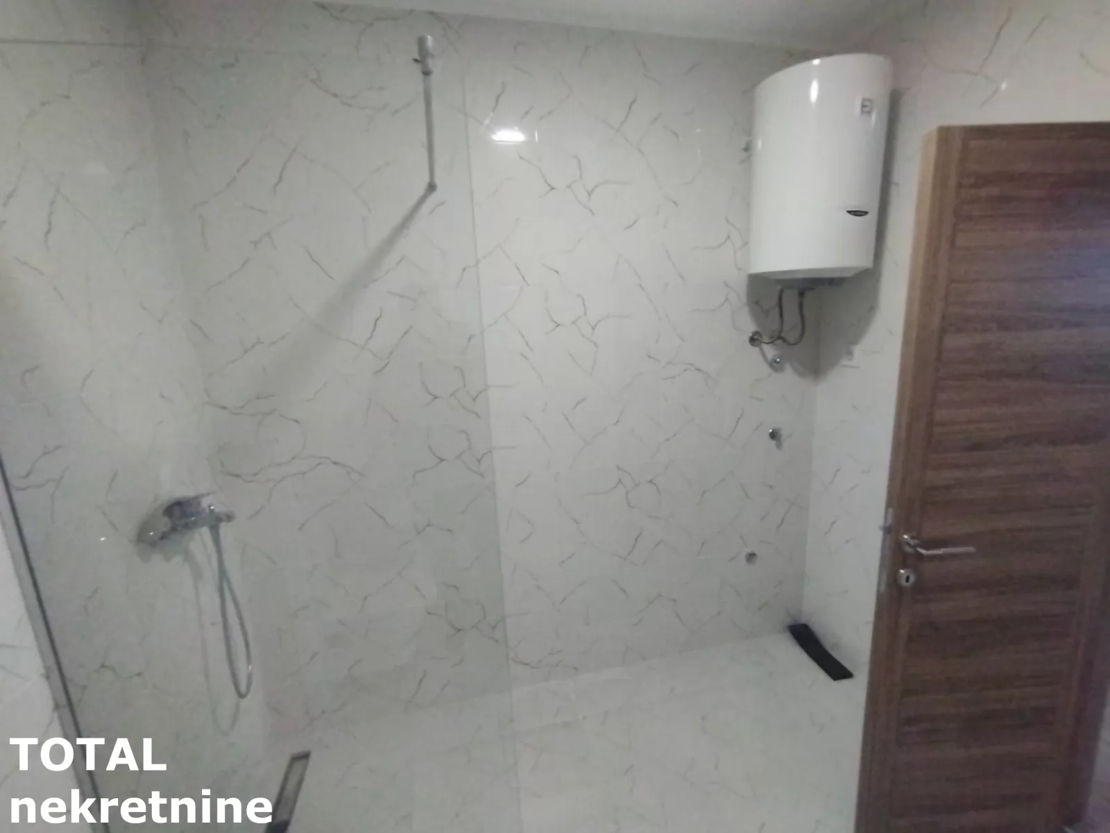 Stan,SREMSKA KAMENICA,ALIBEGOVAC,kv: 92.00, € 165000, ID: 1101537 12