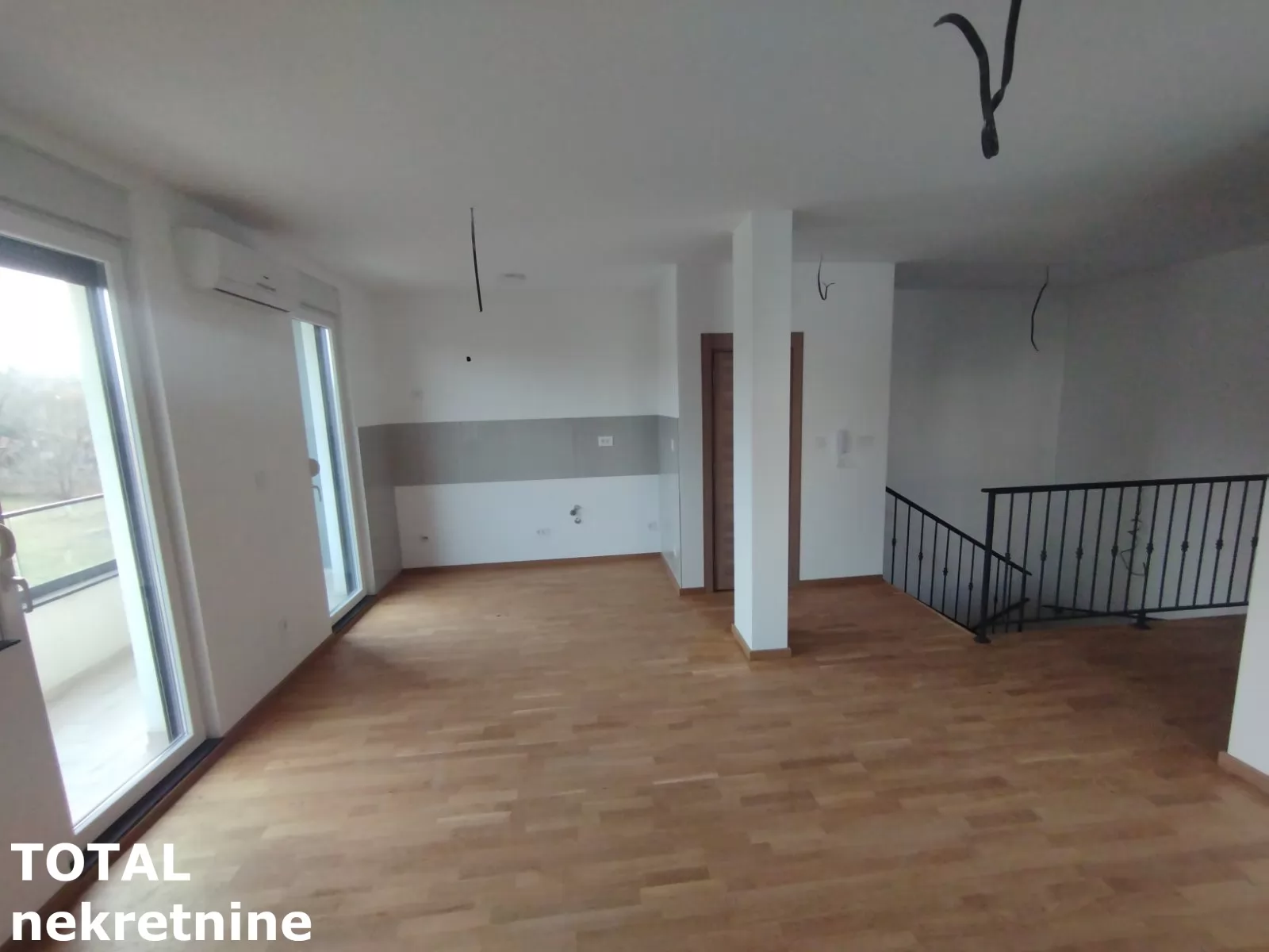 Stan,SREMSKA KAMENICA,ALIBEGOVAC,kv: 92.00, € 165000, ID: 1101537 3