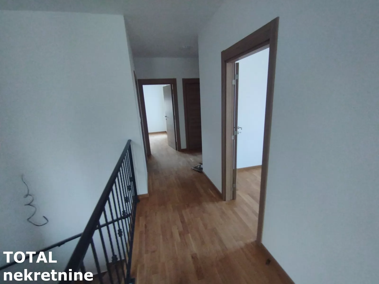 Stan,SREMSKA KAMENICA,ALIBEGOVAC,kv: 92.00, € 165000, ID: 1101537 6