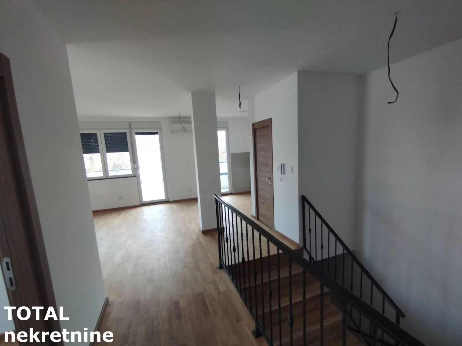 Stan,SREMSKA KAMENICA,ALIBEGOVAC,kv: 92.00, € 165000, ID: 1101537 7