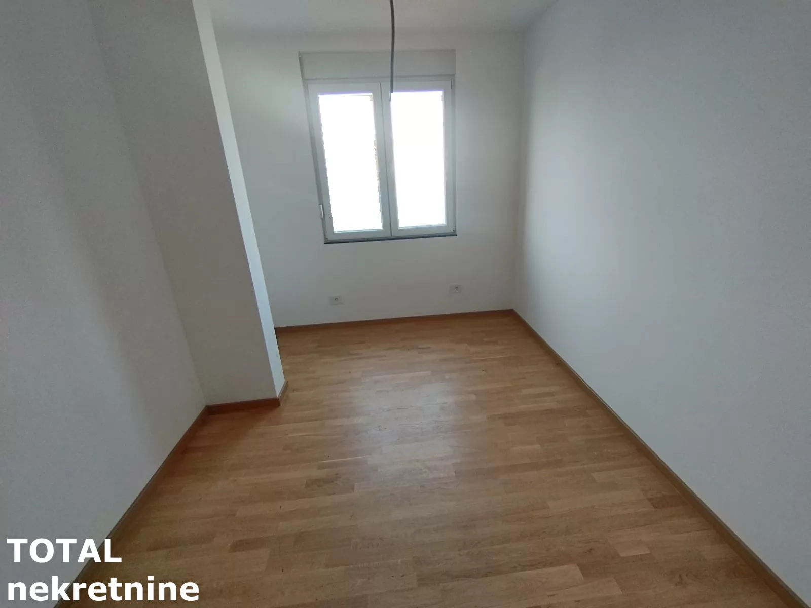 Stan,SREMSKA KAMENICA,ALIBEGOVAC,kv: 92.00, € 165000, ID: 1101537 9