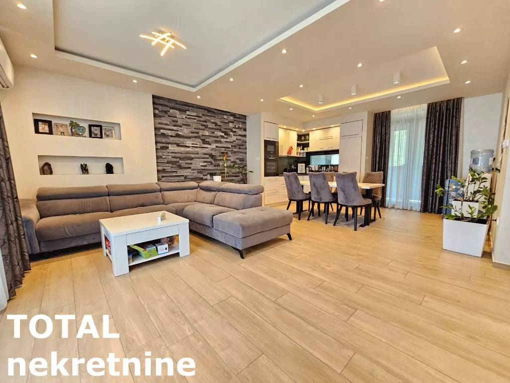 Stan,SREMSKA KAMENICA,POPOVICA,kv: 165.00, € 412000, ID: 1100980 4