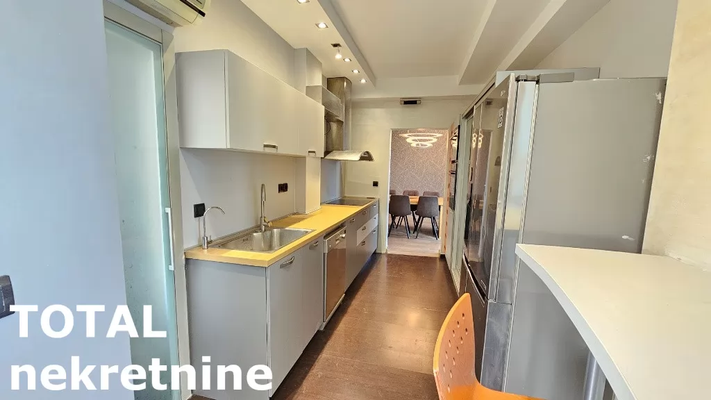 Stanovi,NOVI SAD,BULEVAR,kv: 123.00, € 1200, ID: 9189765 11