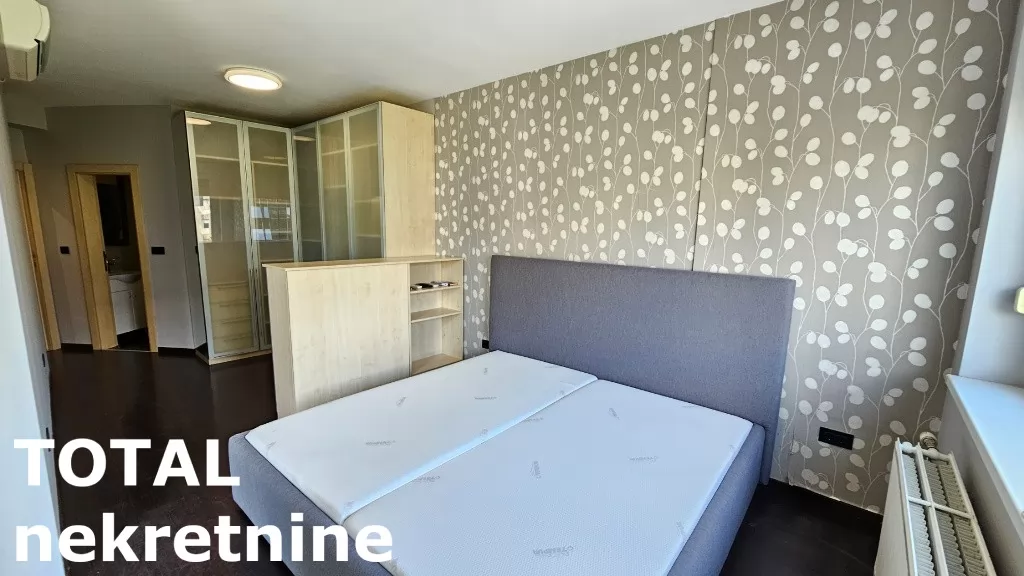 Stanovi,NOVI SAD,BULEVAR,kv: 123.00, € 1200, ID: 9189765 12