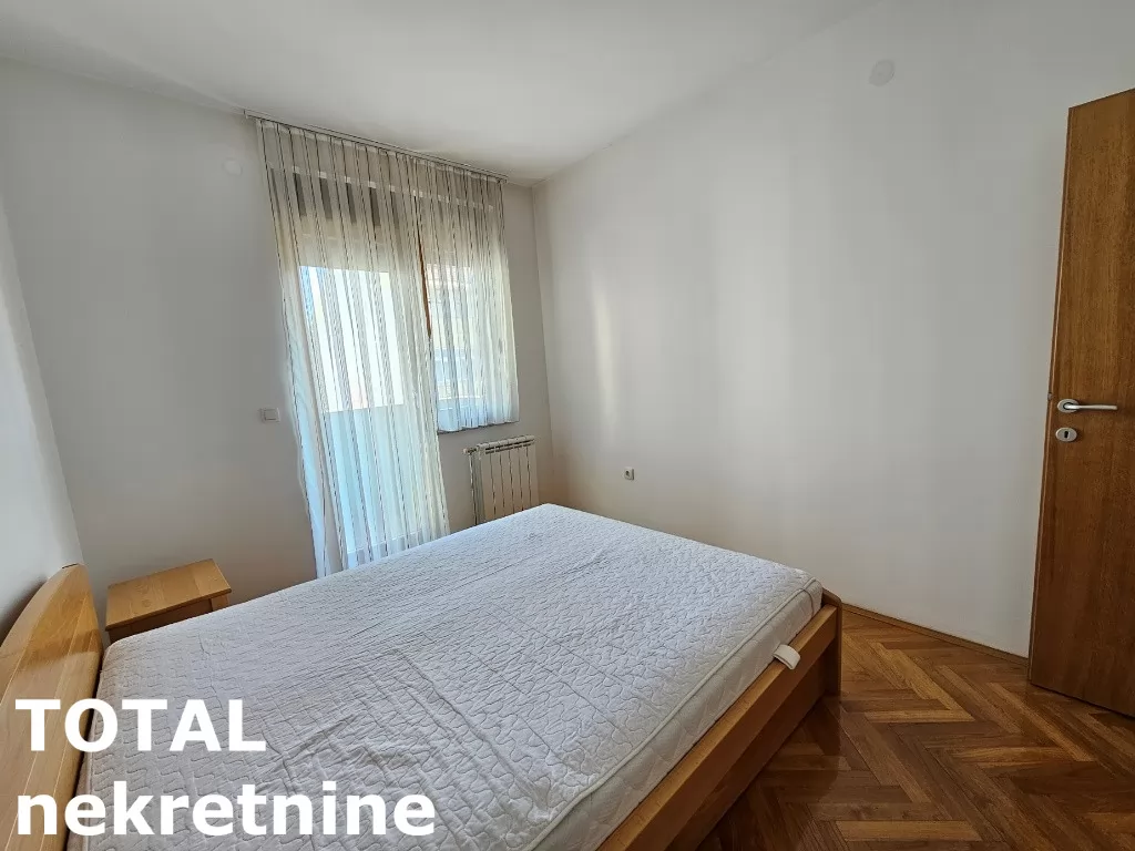 Stanovi,NOVI SAD,BULEVAR,kv: 78.00, € 800, ID: 9189805 10