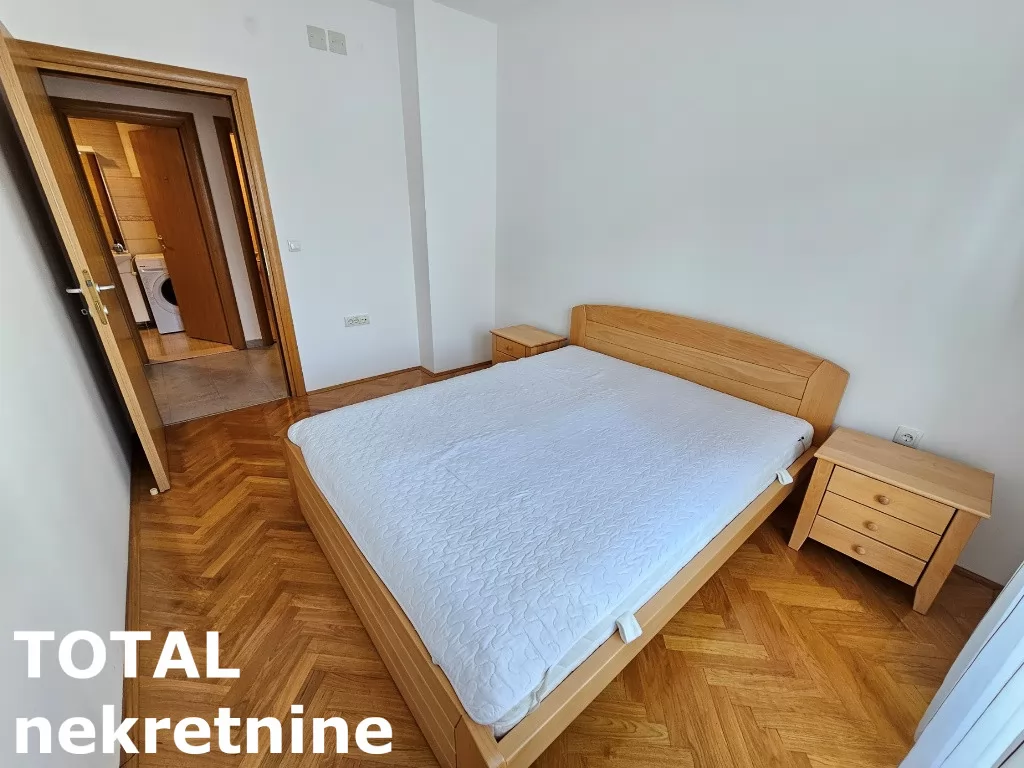 Stanovi,NOVI SAD,BULEVAR,kv: 78.00, € 800, ID: 9189805 11