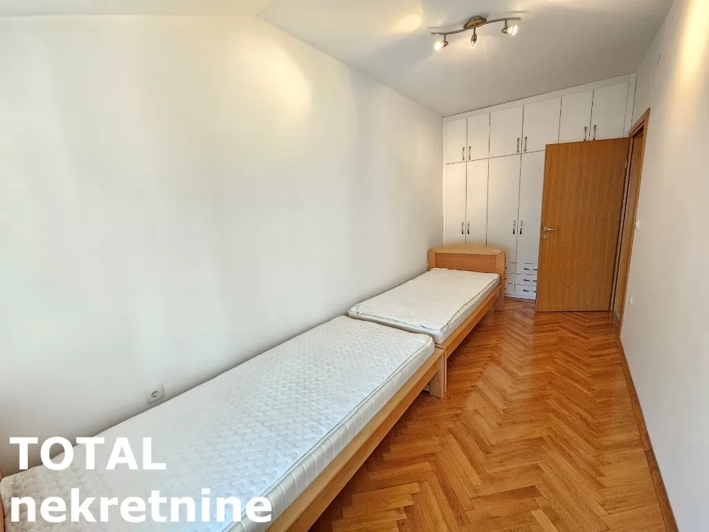 Stanovi,NOVI SAD,BULEVAR,kv: 78.00, € 800, ID: 9189805 13