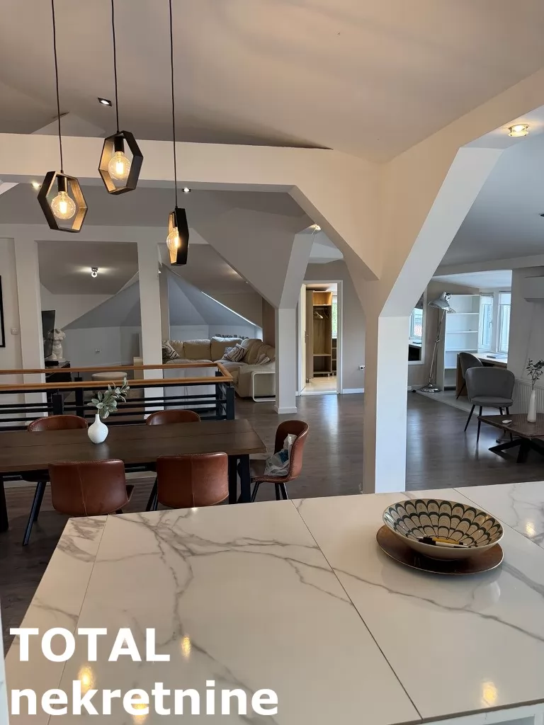 Stanovi,NOVI SAD,CENTAR,kv: 180.00, € 1800, ID: 9189842 1