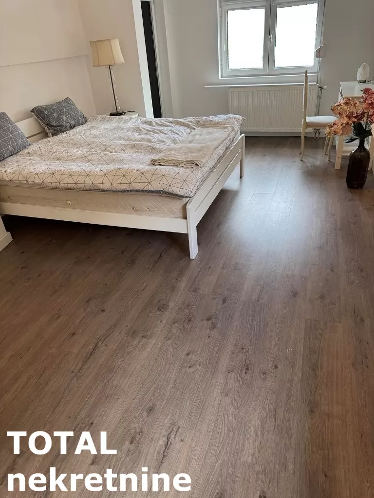 Stanovi,NOVI SAD,CENTAR,kv: 180.00, € 1800, ID: 9189842 4