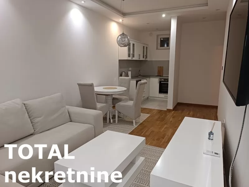 Stanovi,NOVI SAD,CENTAR,kv: 42.00, € 500, ID: 9189806 2