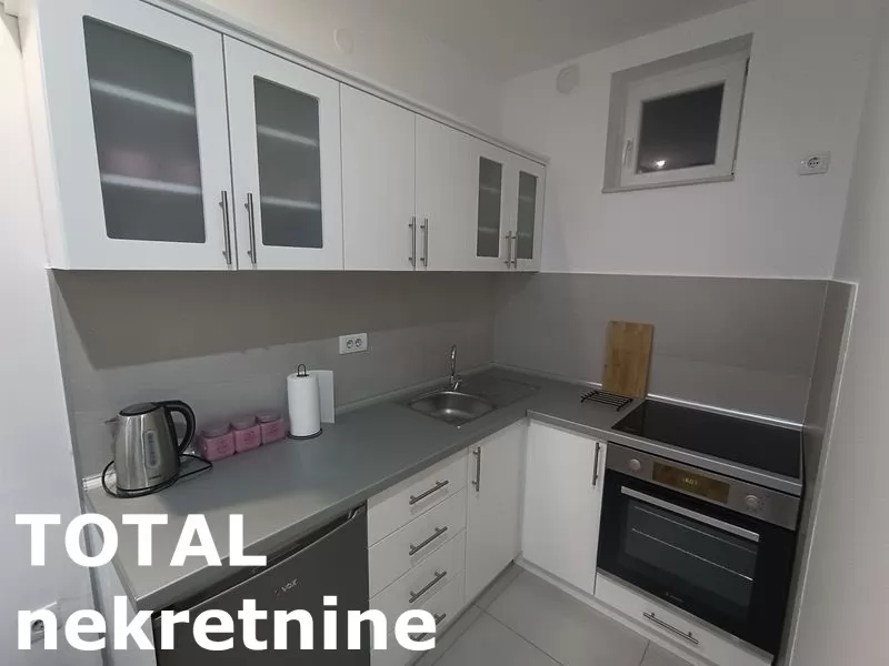 Stanovi,NOVI SAD,CENTAR,kv: 42.00, € 500, ID: 9189806 3