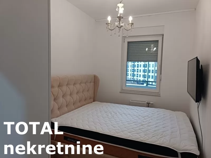 Stanovi,NOVI SAD,CENTAR,kv: 42.00, € 500, ID: 9189806 4