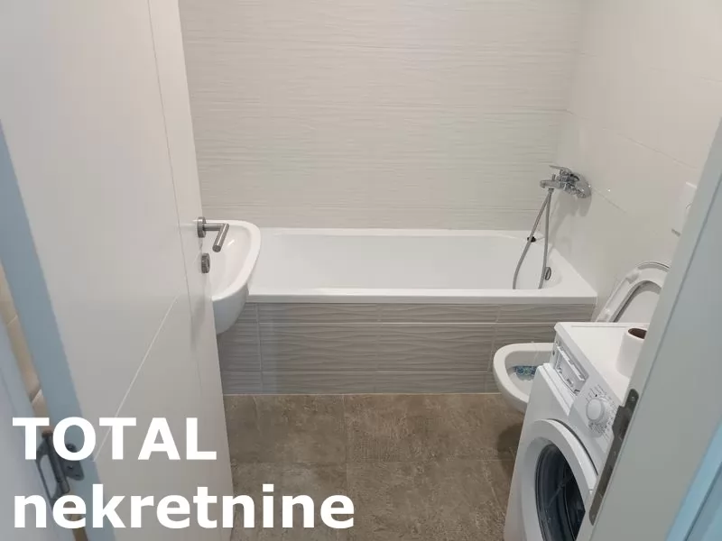 Stanovi,NOVI SAD,CENTAR,kv: 42.00, € 500, ID: 9189806 6