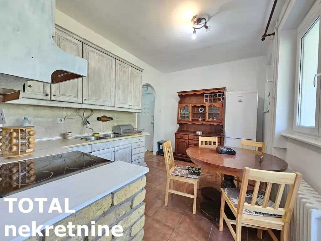 Stanovi,NOVI SAD,CENTAR,kv: 56.00, € 600, ID: 9189746 7