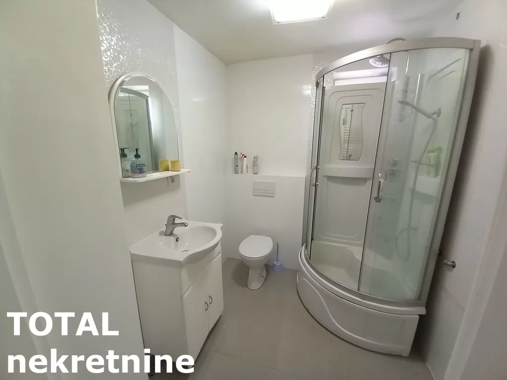 Stanovi,NOVI SAD,CENTAR,kv: 57.00, € 800, ID: 9189735 16