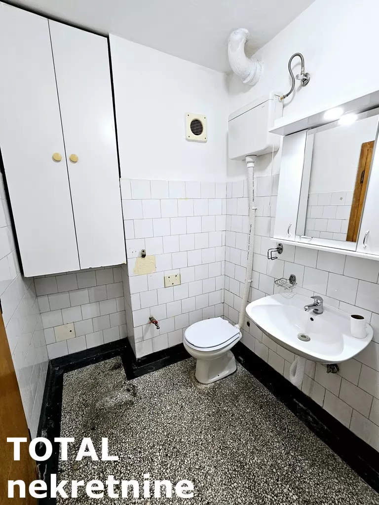 Stanovi,NOVI SAD,CENTAR,kv: 92.00, € 1000, ID: 9189849 15