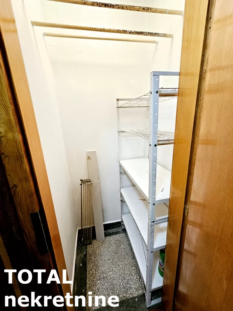 Stanovi,NOVI SAD,CENTAR,kv: 92.00, € 1000, ID: 9189849 17