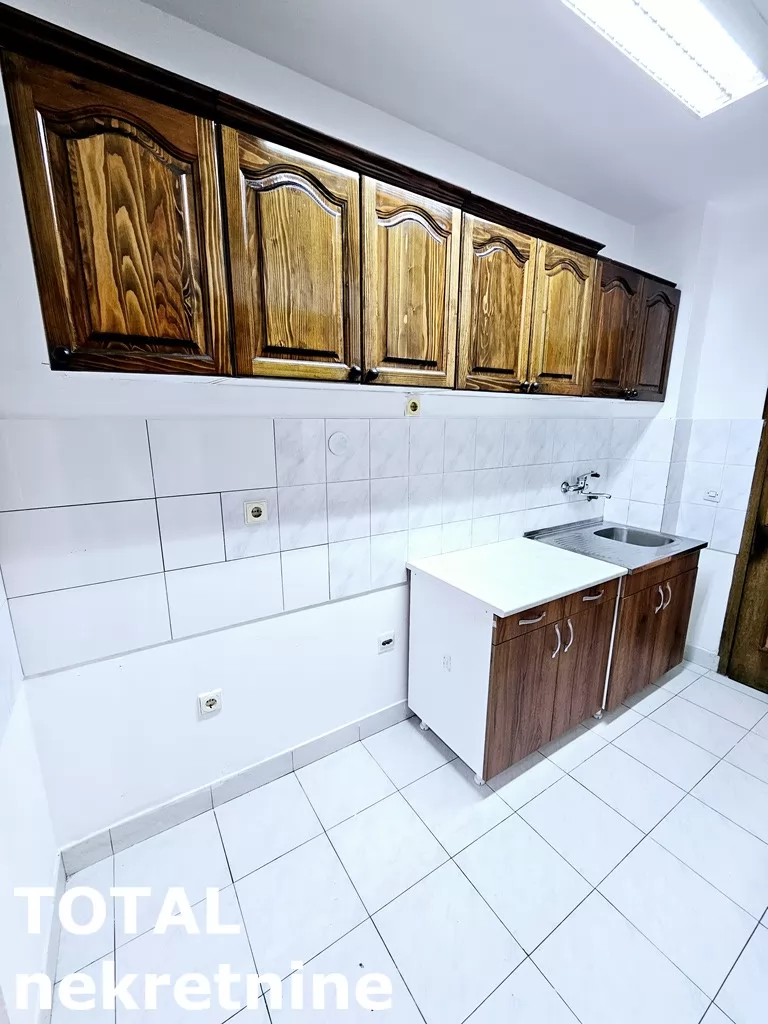 Stanovi,NOVI SAD,NOVO NASELJE,kv: 60.00, € 500, ID: 9189848 7