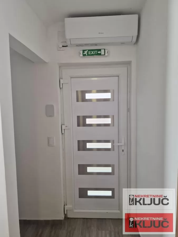 VETERNIK IZDAJE VIŠENAMENSKA HALA 29