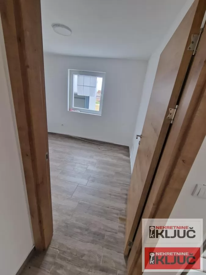 VETERNIK IZDAJE VIŠENAMENSKA HALA 36