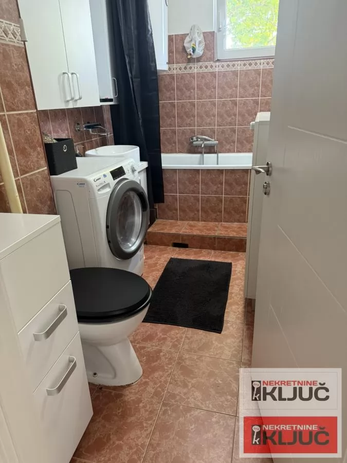 SAJMIŠTE, 55m2, Dvosoban, Renoviran, Namešten 10