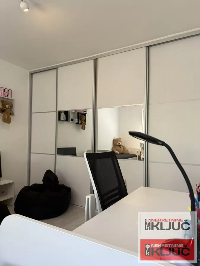 SAJMIŠTE, 55m2, Dvosoban, Renoviran, Namešten 7