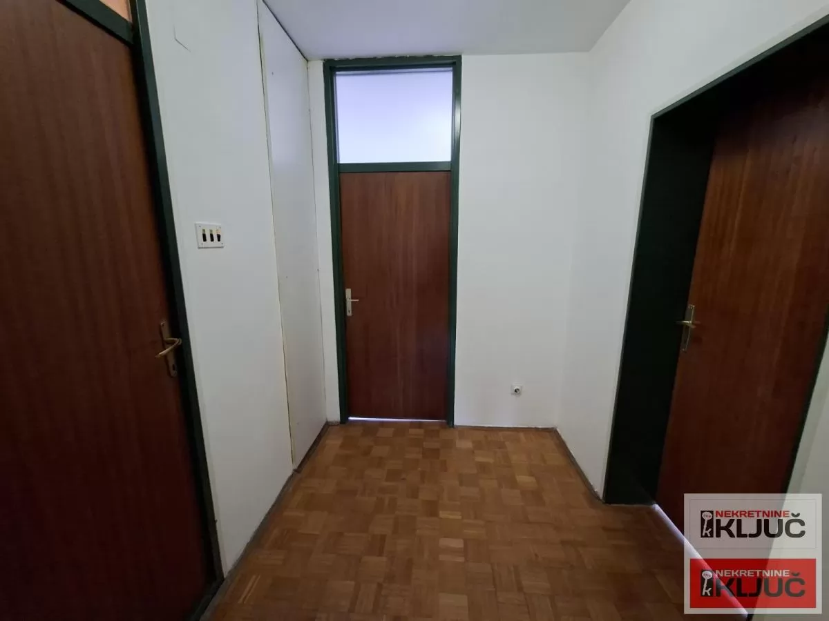 SAJMIŠTE kod ABC, 95m2, Trosoban može Troiposoban 11